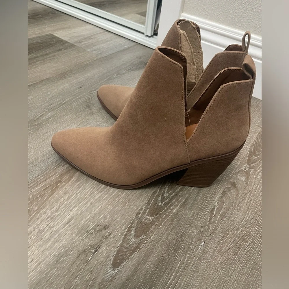 Booties - Picture 3 of 7